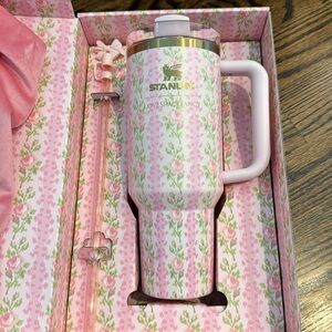 LoveShackFancy x Stanley 40oz Quencher in Blooming Heirloom